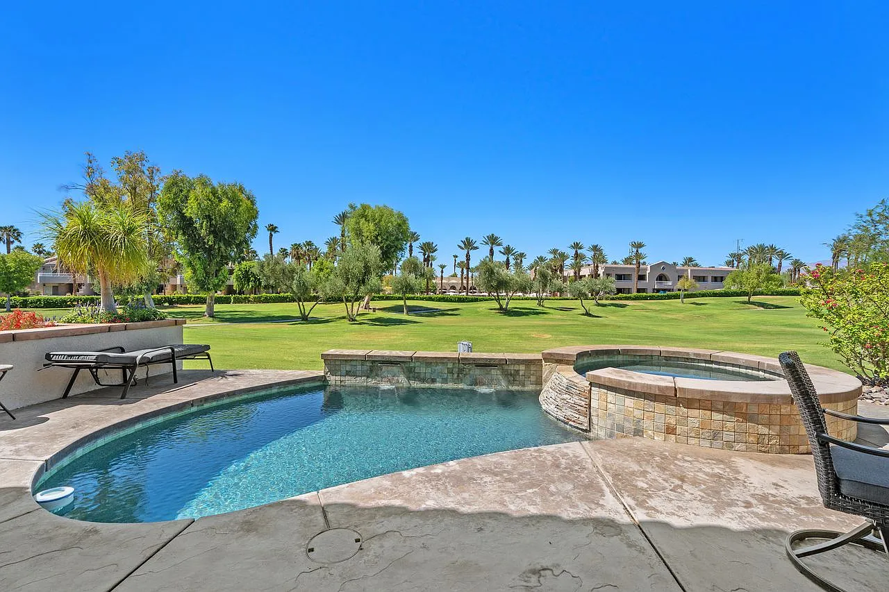 4 bed, 2005 sqft, $7,900 — Photo 1
