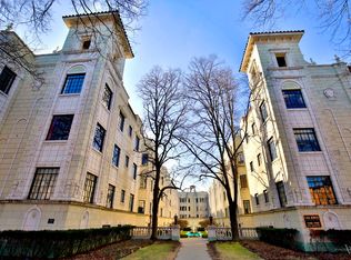 7340 N Ridge Blvd APT 2C, Chicago, IL 60645