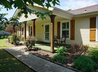 2048 Rosebury Ln SW, Huntsville, AL 35803