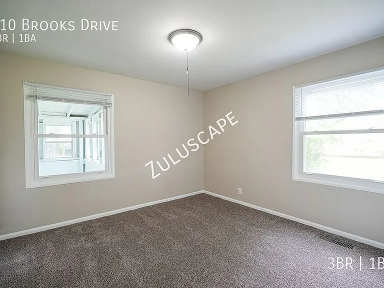 710 Brooks Dr — Photo 7