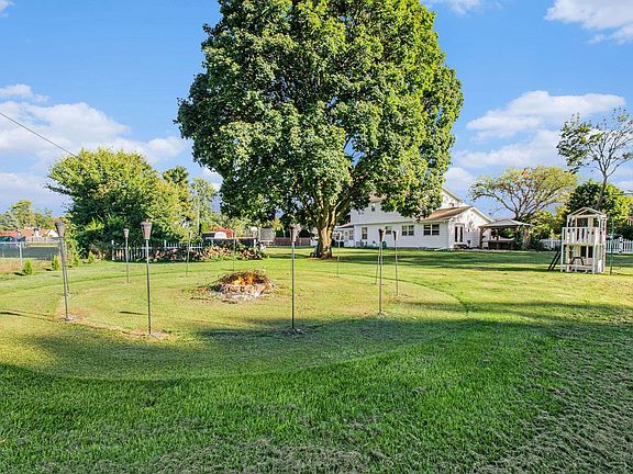 5th image of 24677 Elmhurst Dr