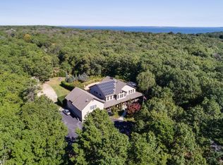 26 Old Squires Rd, Hampton Bays, NY 11946