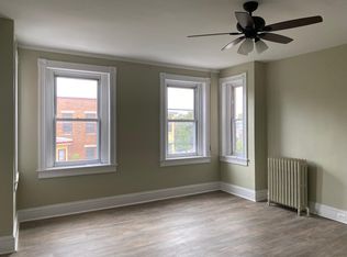 2745 N Calvert St APT 3, Baltimore, MD 21218