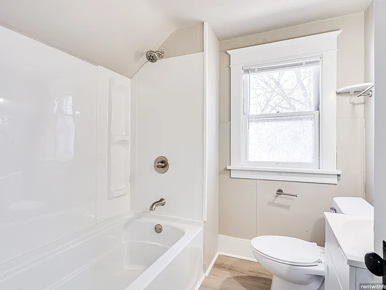 745 Racine St — Photo 10