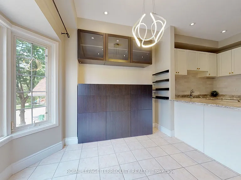 1130 Cawthra Rd #46 — Photo 12