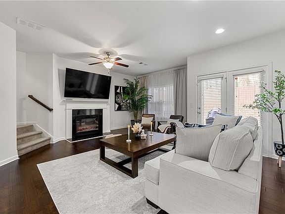 2nd image of 2253 Triple Crown Ln