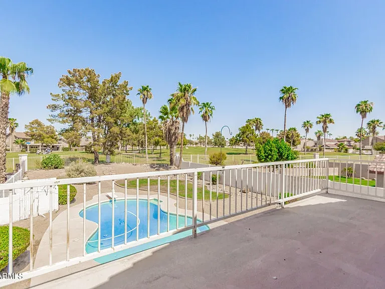 6920 W Morrow Dr — Photo 40