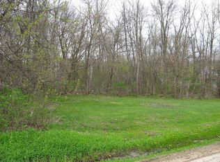 38276 N 6th Ave, Spring Grove, IL 60081