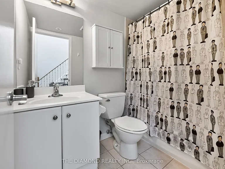 16 Laidlaw St #912 — Photo 19