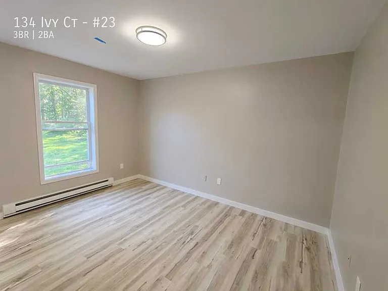 134 Ivy Ct #23 — Photo 4