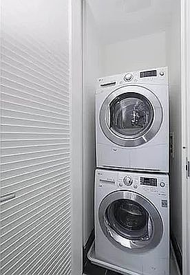 4th image of 416 W 52nd St #301