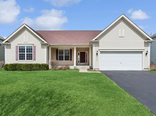 467 Snow St, Sugar Grove, IL 60554