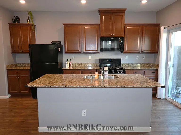 715 Blue Stone Dr — Photo 8