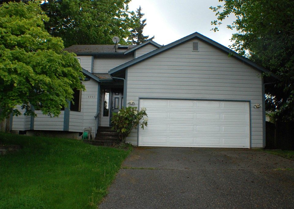 1st image of 4041 SE Conifer Park Dr