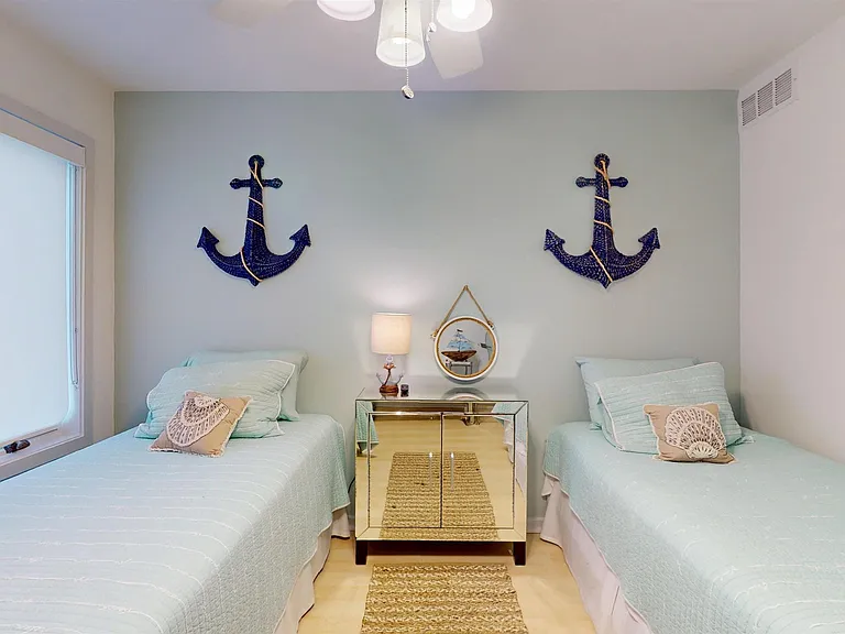 701 Bayshore Ave #701 — Photo 44