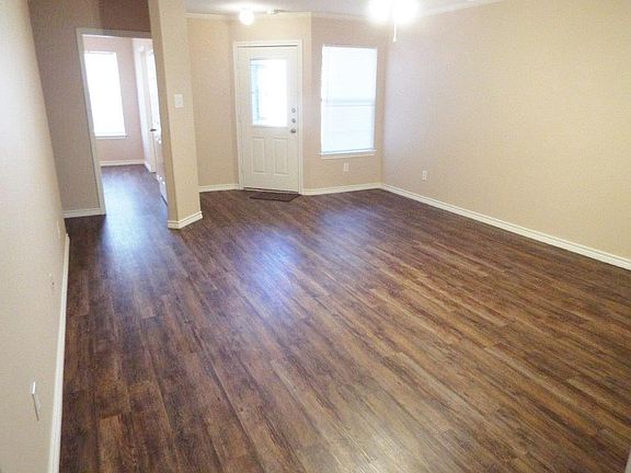 3rd image of 505 N Chicago Ave APT A