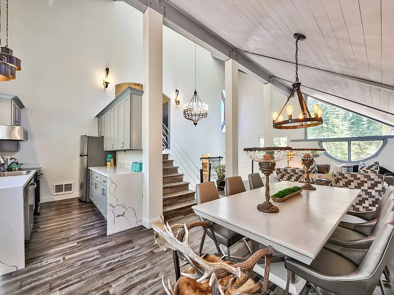 1163 Snow Crest Rd — Photo 9