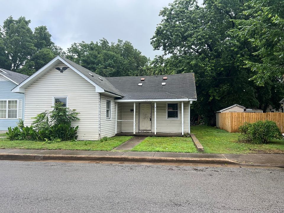 1st image of 319 S Highland Ave
