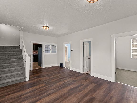 4th image of 311 W D St