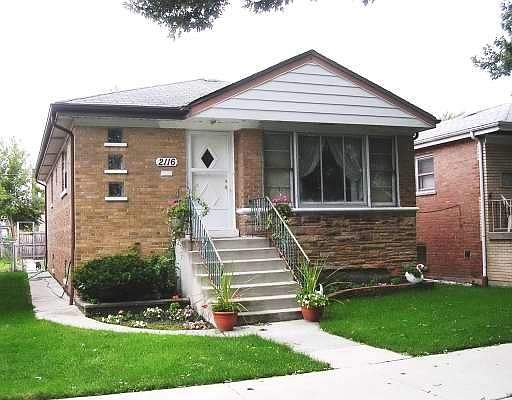1st image of 2116 N Nagle Ave