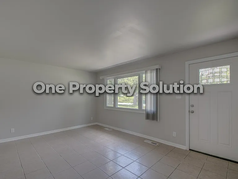 5001 Carolina St — Photo 13