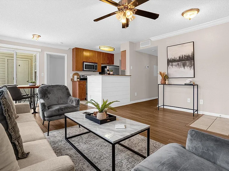 11544 Westwood Blvd #1311 — Photo 2