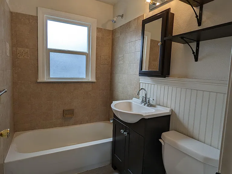 3320 E 19th Ave — Photo 14