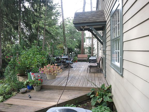 2nd image of 1913 Greenlawn Ave