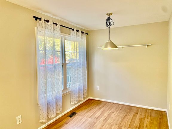 5th image of 13685 Water Springs Ct