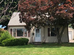 36 Greenfield Rd, Rochester, NY 14626