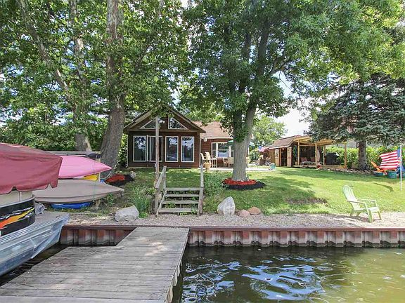 3rd image of 6248 N Bedford Bay Ct