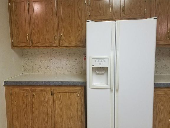 4th image of 219 Granite Dr