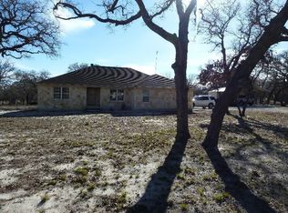 820 Shady Grove Ln, Adkins, TX 78101