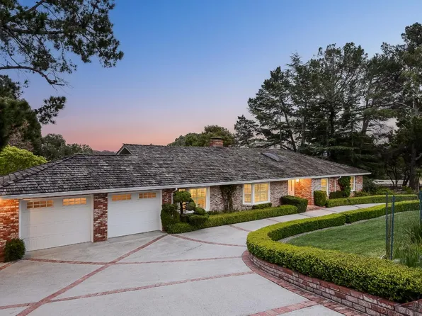 35 Terrier Pl, Hillsborough, CA 94010