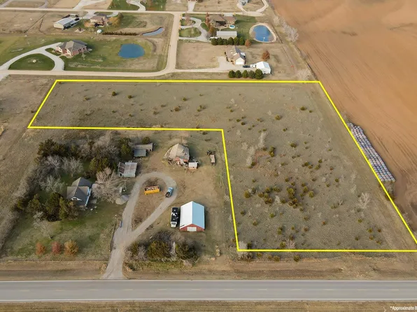W Birdseye St, Clearwater, KS 67026