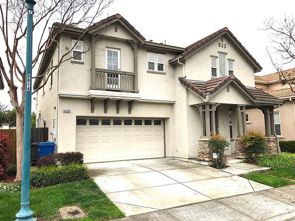 1st image of 34480 Torrey Pine Ln