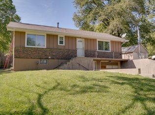 906 S Butler Ln, Independence, MO 64056