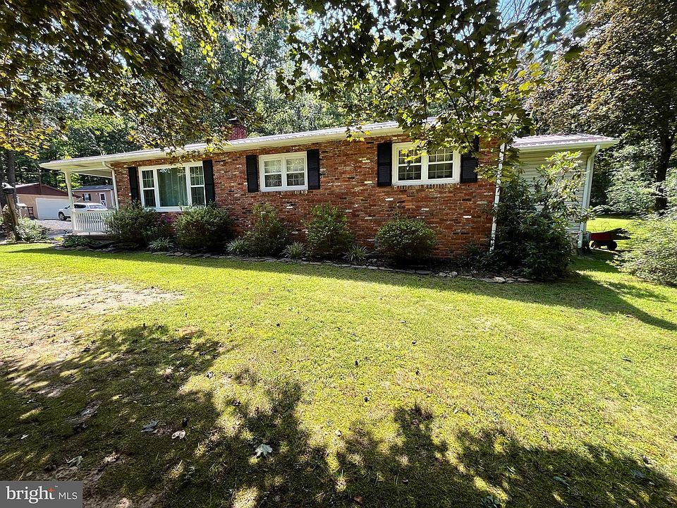 1st image of 38 Oak Hill Rd