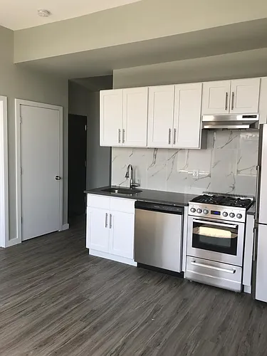 98 Clinton Ave #2B Photo 1