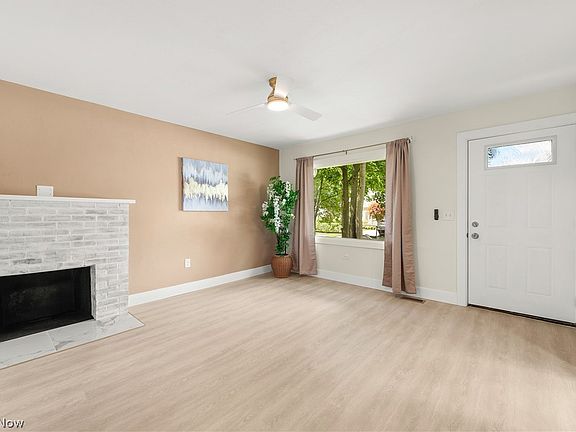 5th image of 399 Olive St
