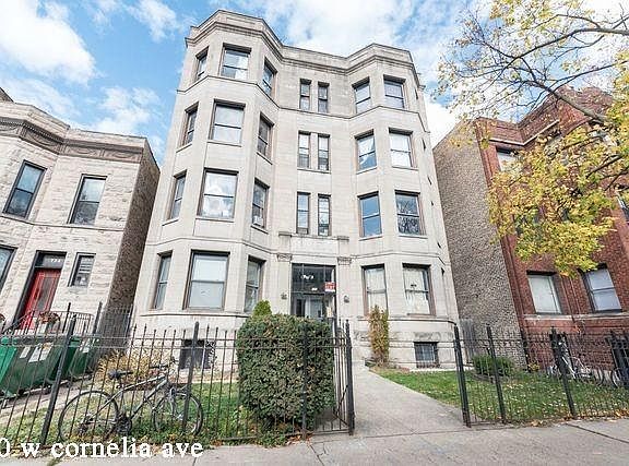 5th image of 730 W Cornelia Ave #422