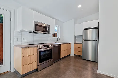 245 Roble Ave #253 Photo 1