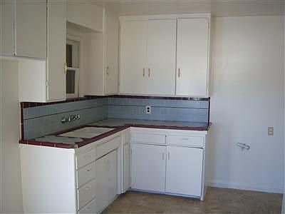 2nd image of 221 El Vista Ave