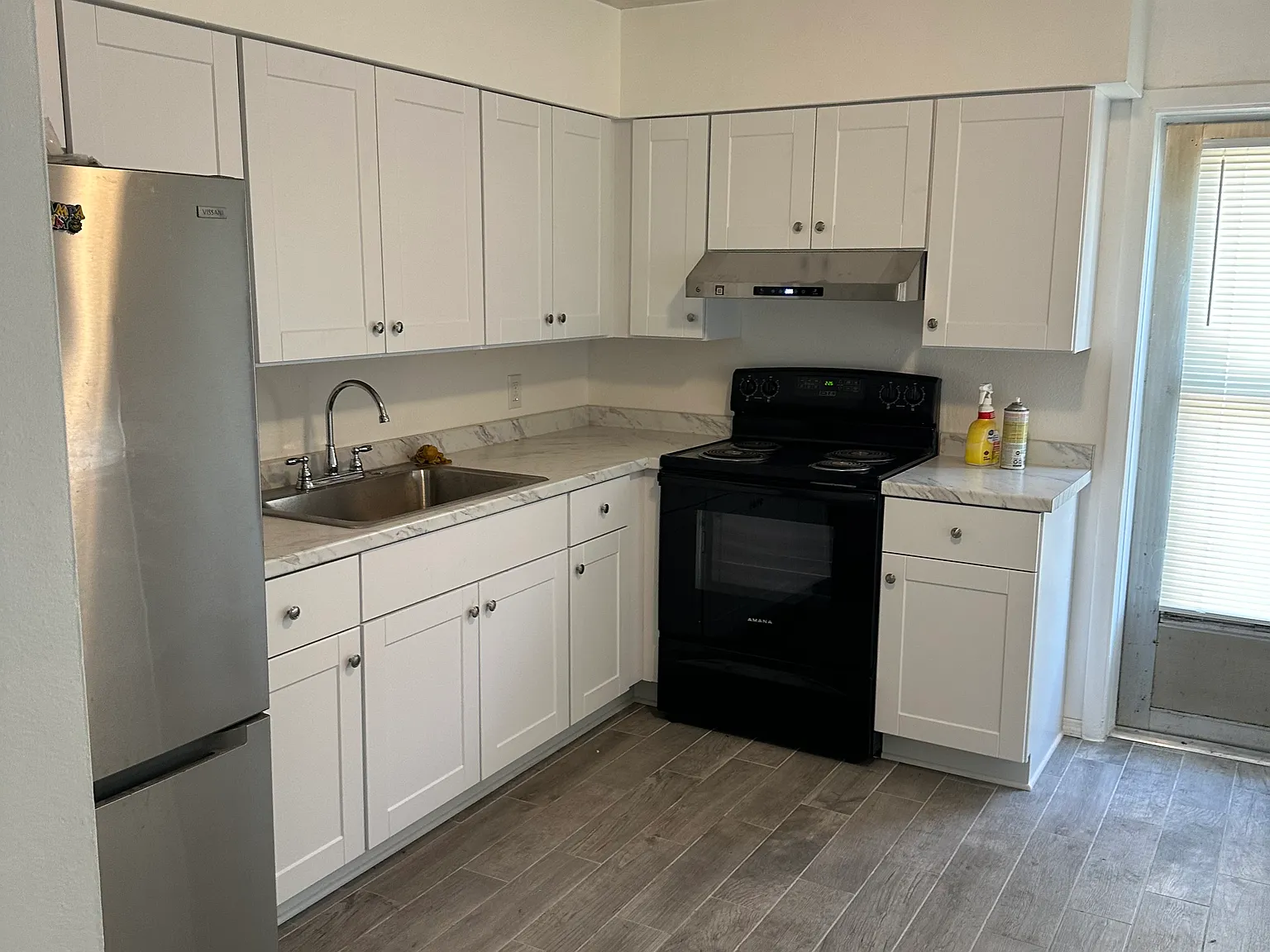 2 bed, 740 sqft, $1,600 — Photo 4