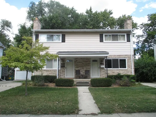 122 Woodsboro Dr, Royal Oak, MI 48067