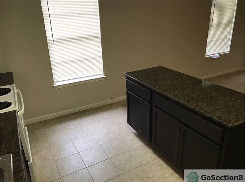 1st image of 1005 Cherrywood Dr