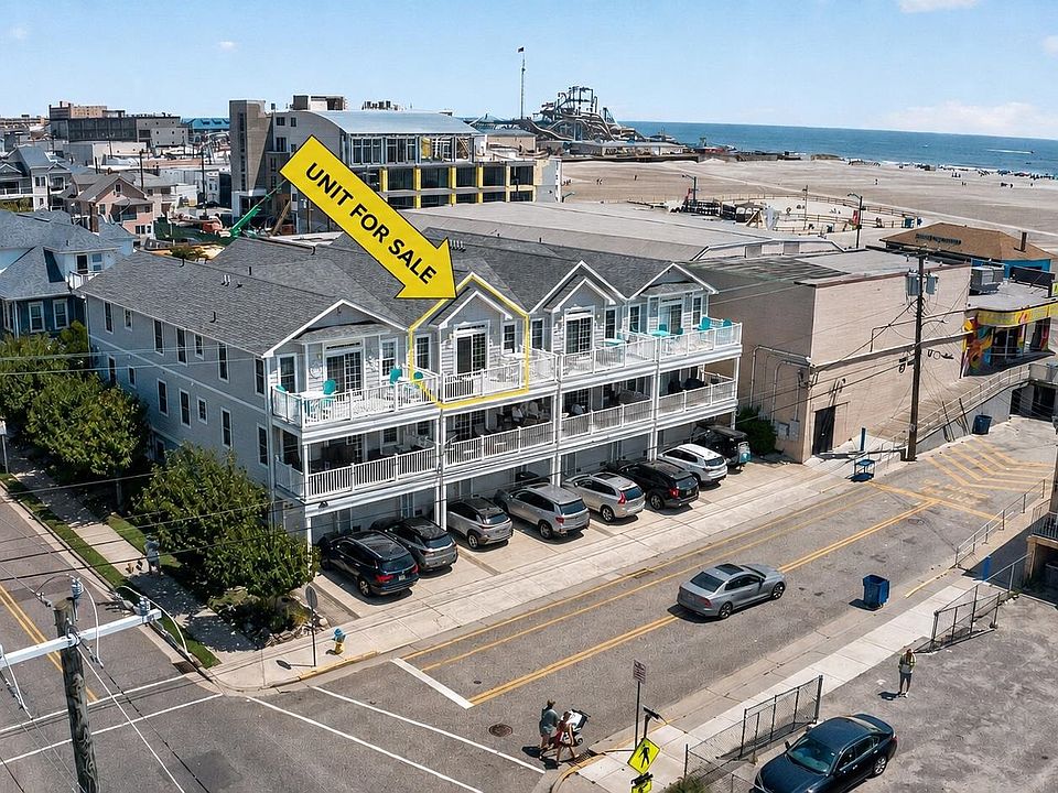 1st image of 401 E Pine Ave #F