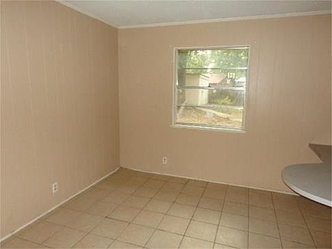 2nd image of 711 Hawkins Ave