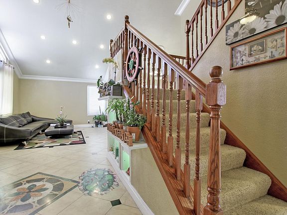 5th image of 3102 McLaughlin Ave