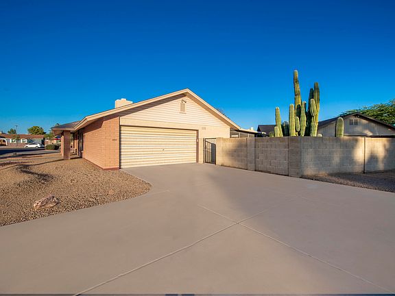 4th image of 4823 W Christine Cir